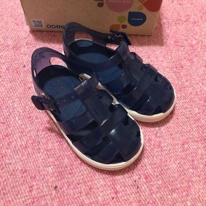 Igor tennis sandals.